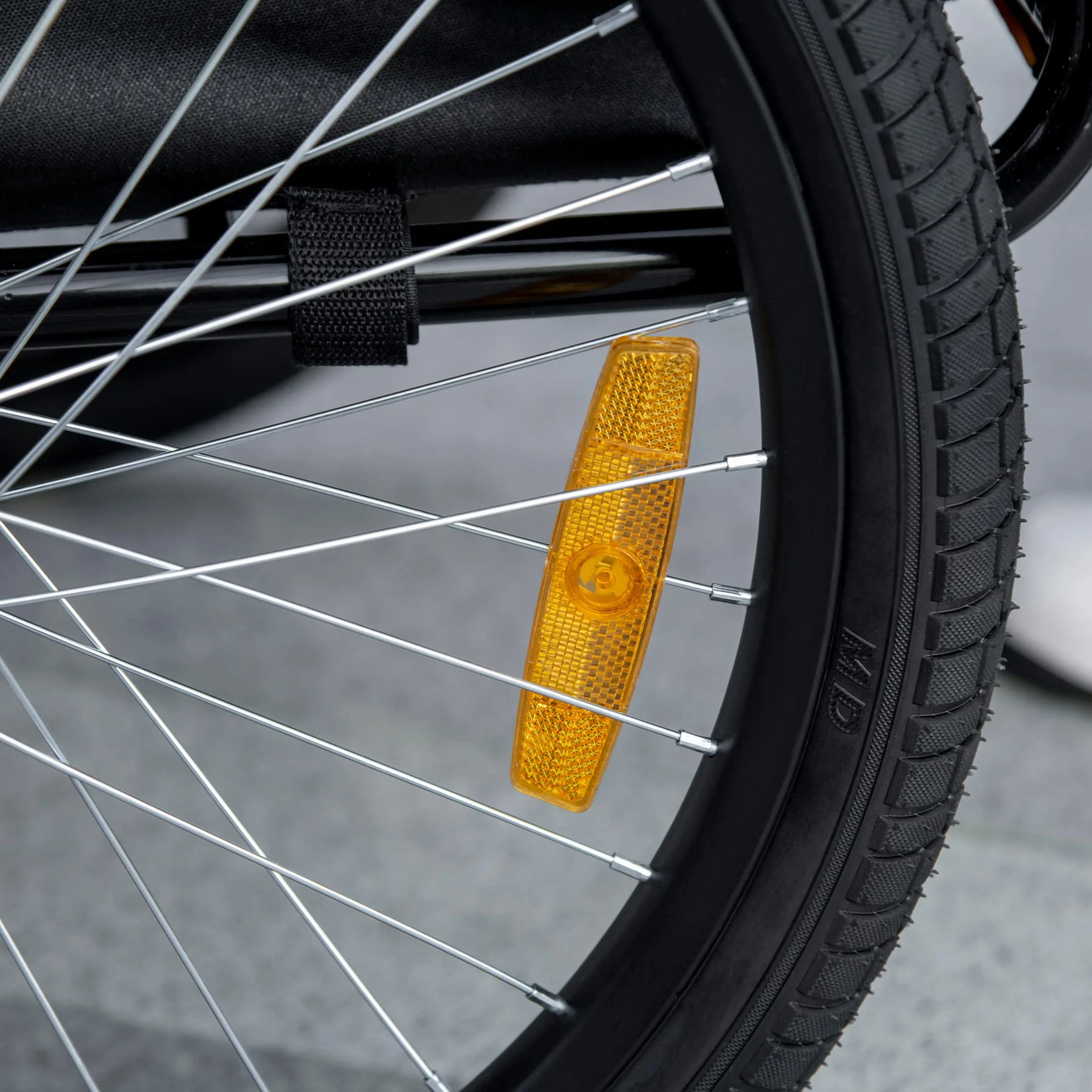 PawHut Remorque vélo Chien avec pneus 20 Pouces - Chariot pour Chien Moyen avec Structure en Acier et Mailles renforcées - Transport Animaux pour VTT et Balade extérieur