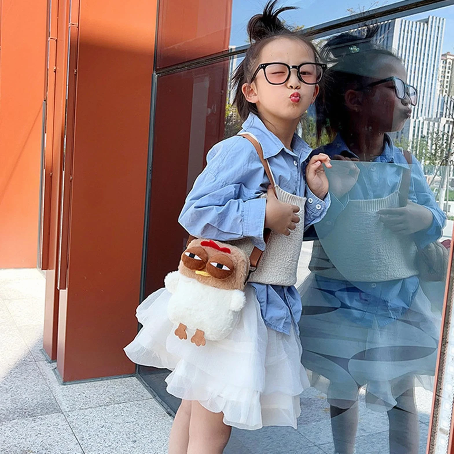 Chicken Shoulder Bag, Zipper Plush Animal Purse, Soft Stuffed Bag, Compact Cross-Body with Adjustable Strap for Kids