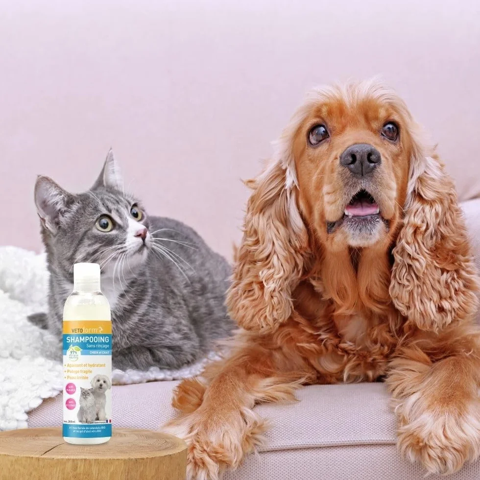 VETOFORM Shampooing sans rinçage Chien Chat Apaisant hydratant 97% Origine Naturelle 200 ML Fabriqué France