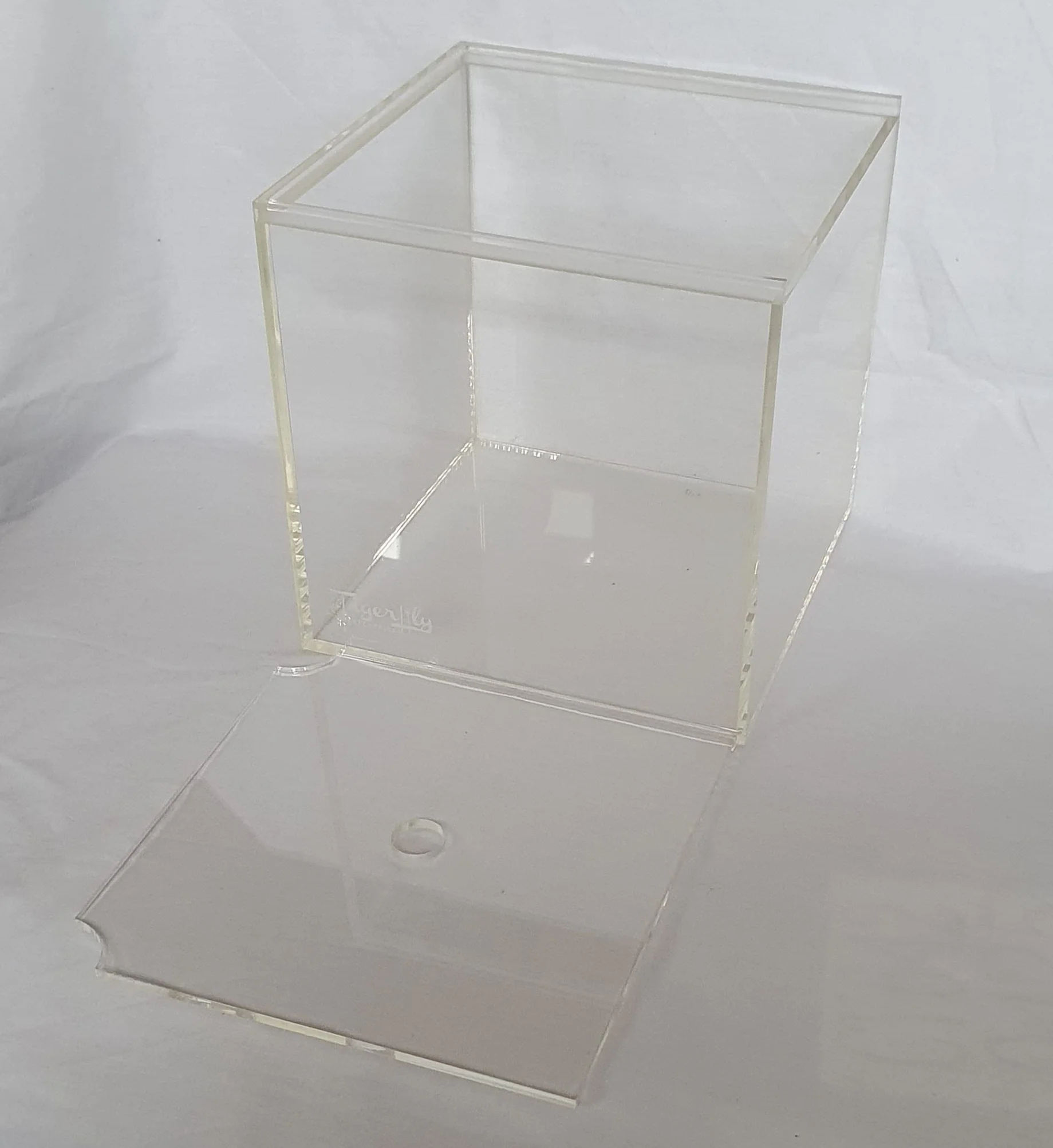 Petit aquarium portable en acrylique avec couvercle coulissant et trou d'alimentation pour terrarium, tortues et insectes 8 l (20 x 20 x 20 cm)