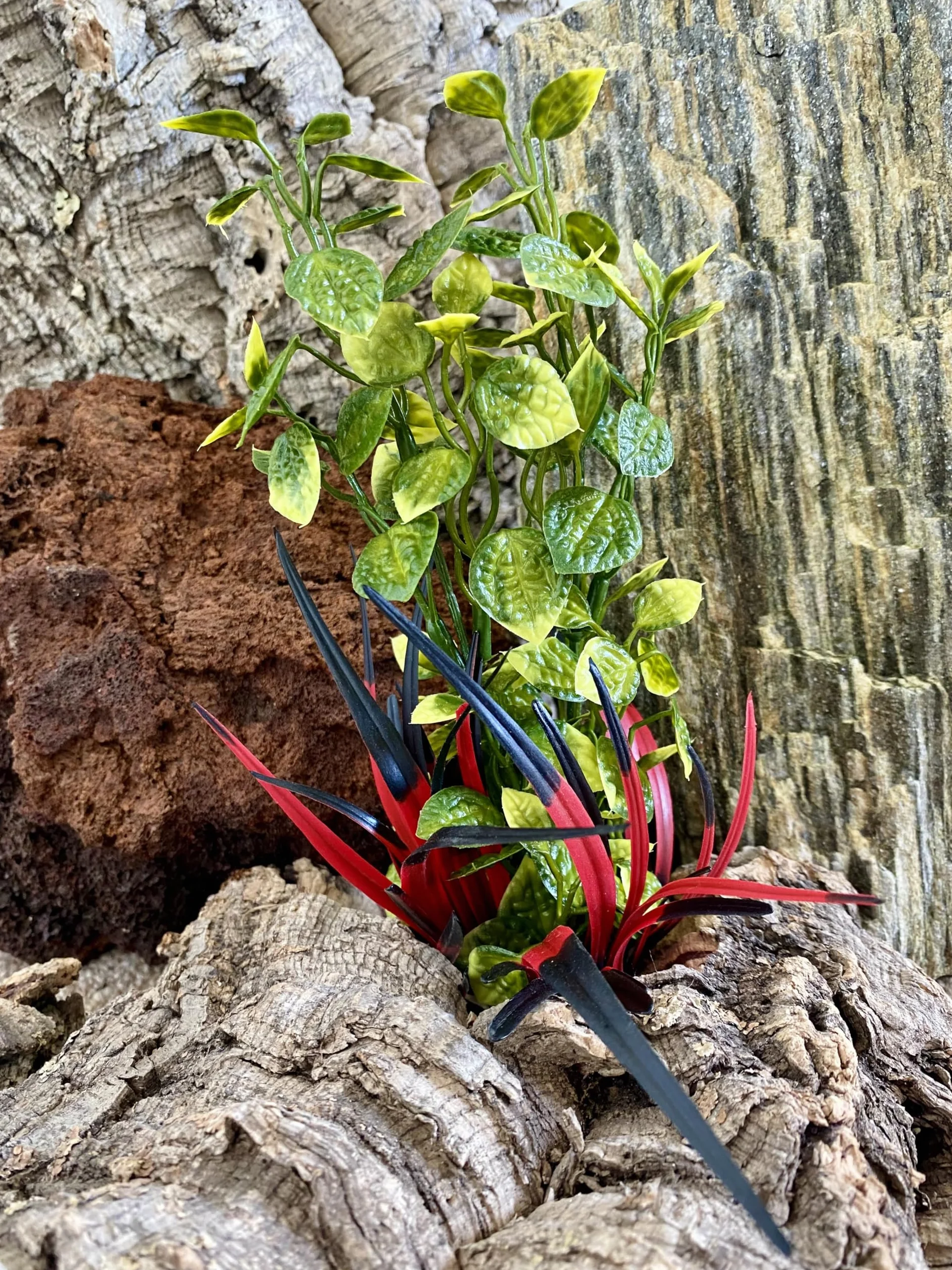 Plante d'Aquarium Artificielle Lotus Décoration Aquarium Plastique Socle Fabriquée en France
