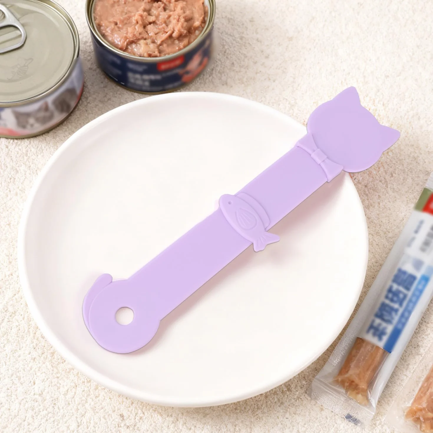 Cuillère à Friandises Chat, Mignonne et Multifonctionnelle Cuillère pour Chat for Aliments Humides Friandises à Lécher et Collations Liquides (Violette)