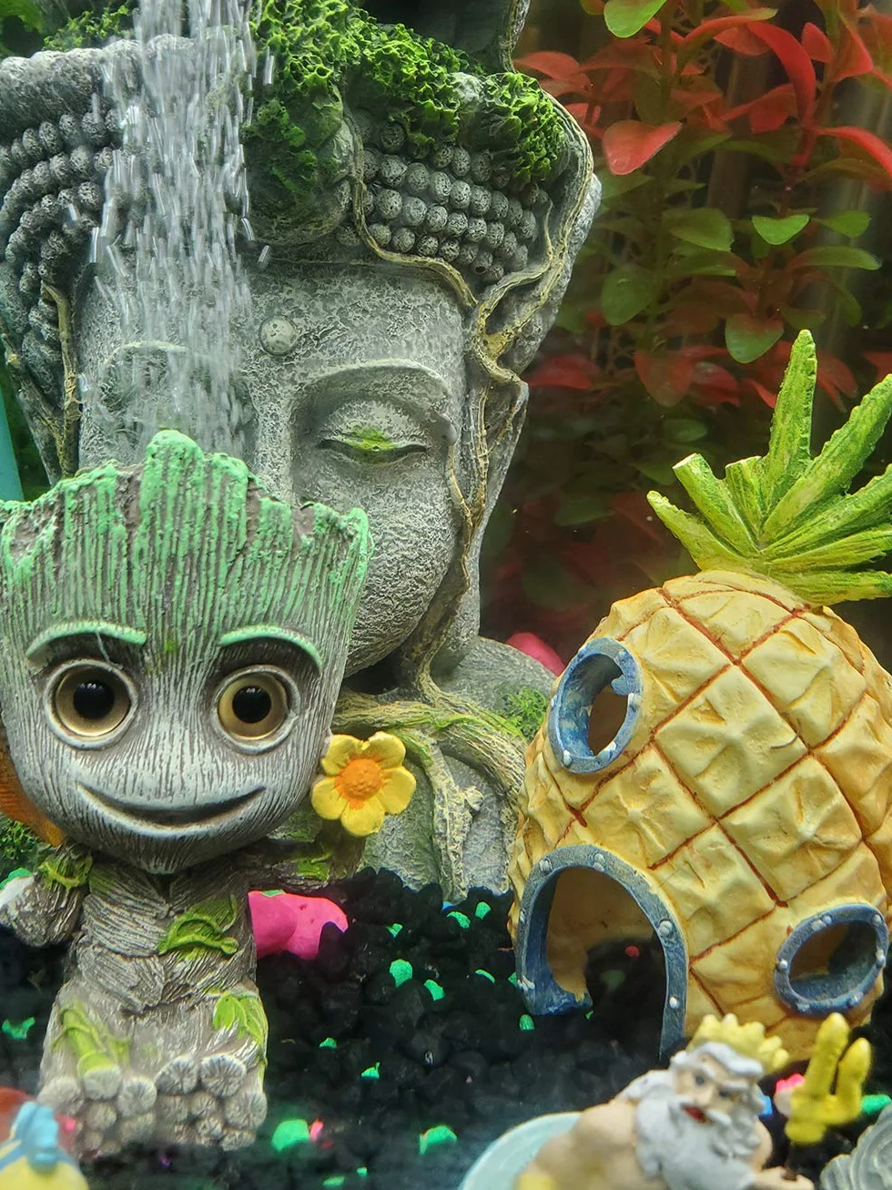 SLOCME Décorations Aquarium Groot Air Bubbler Ornement Résine Pierre Bulles