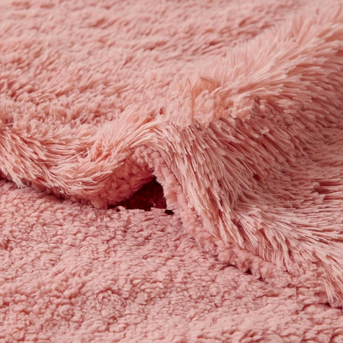 Couverture imperméable pour chien et chat de grande et moyenne taille – Couverture étanche pour canapé-lit – Tapis de couchage doux et chaud pour chaton (beige, 145 x 165 cm)