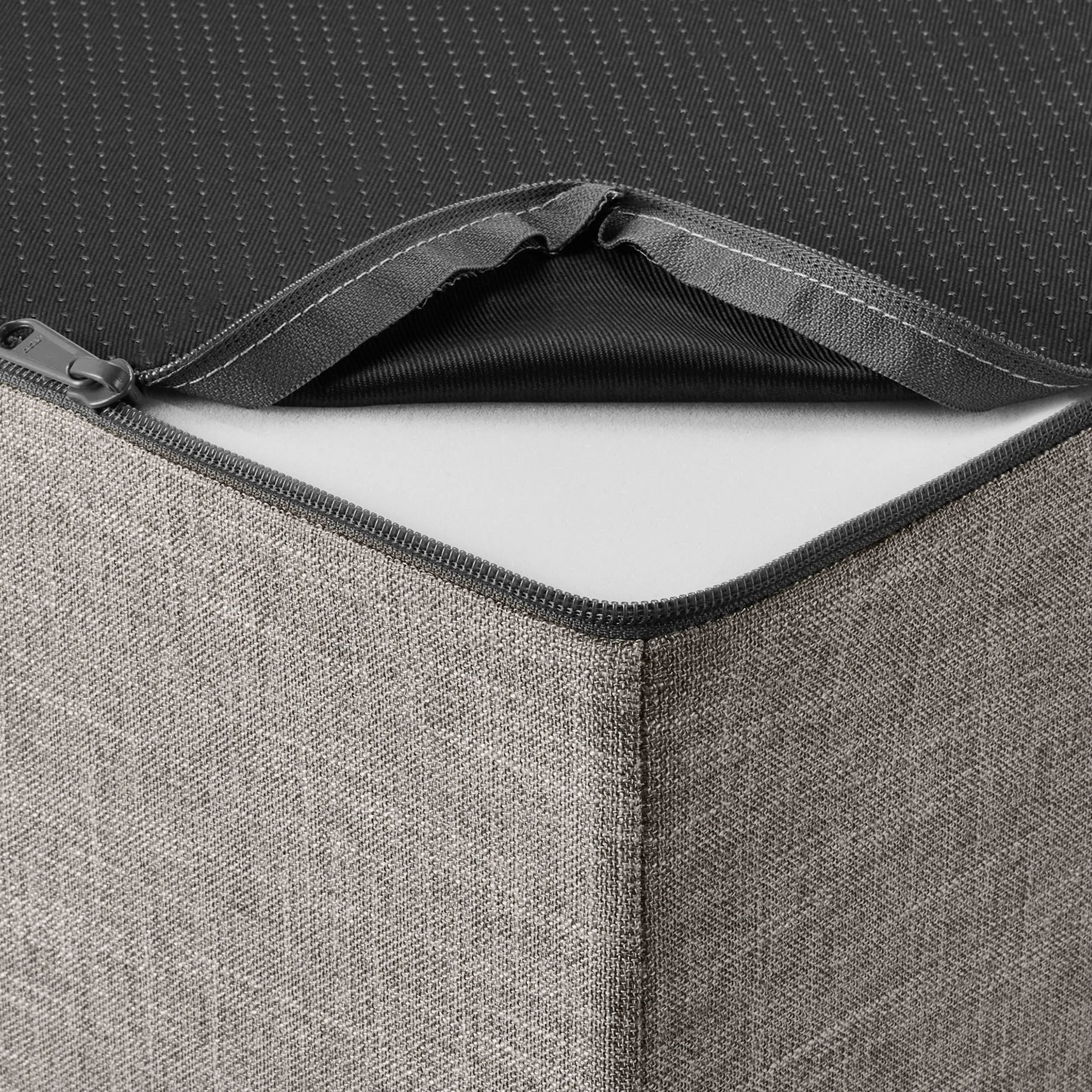 Amazon Basics Marchepied à 4 Marches pour Chien, 46,7cm de Hauteur, Escalier Antidérapant, Gris