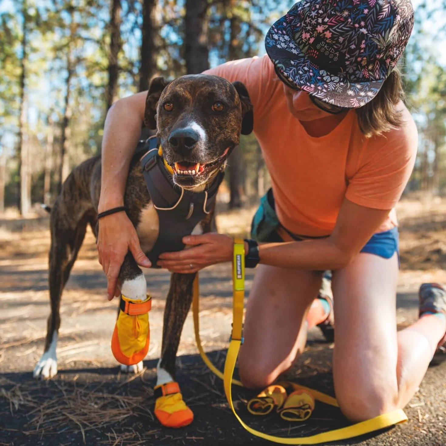 RUFFWEAR Summit Trex Chaussures pour Chien Noir Obsidienne, Sunrise Yellow M