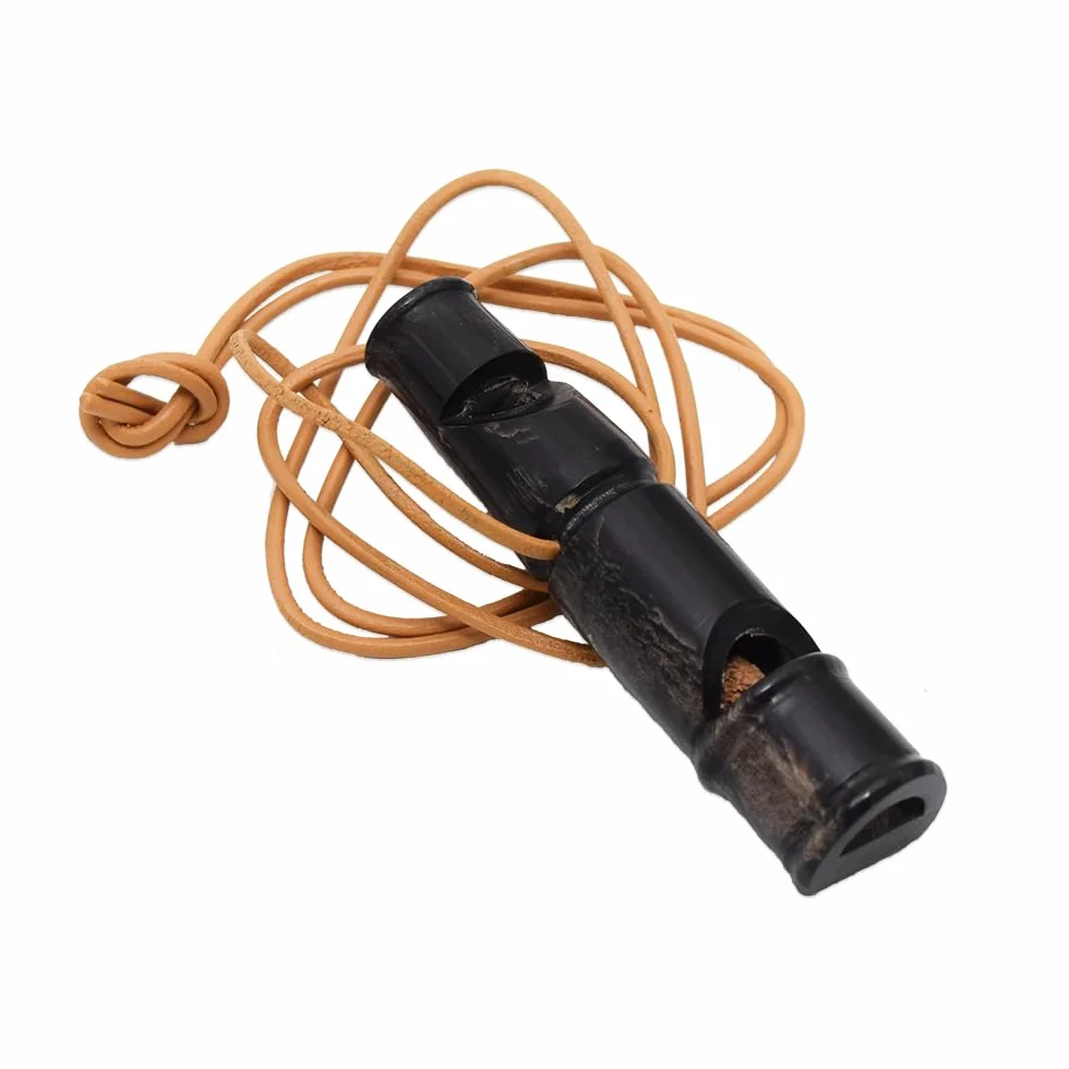 Sifflet en corne de buffle fait main 6 cm avec cordon cuir pour chien chasse extérieur