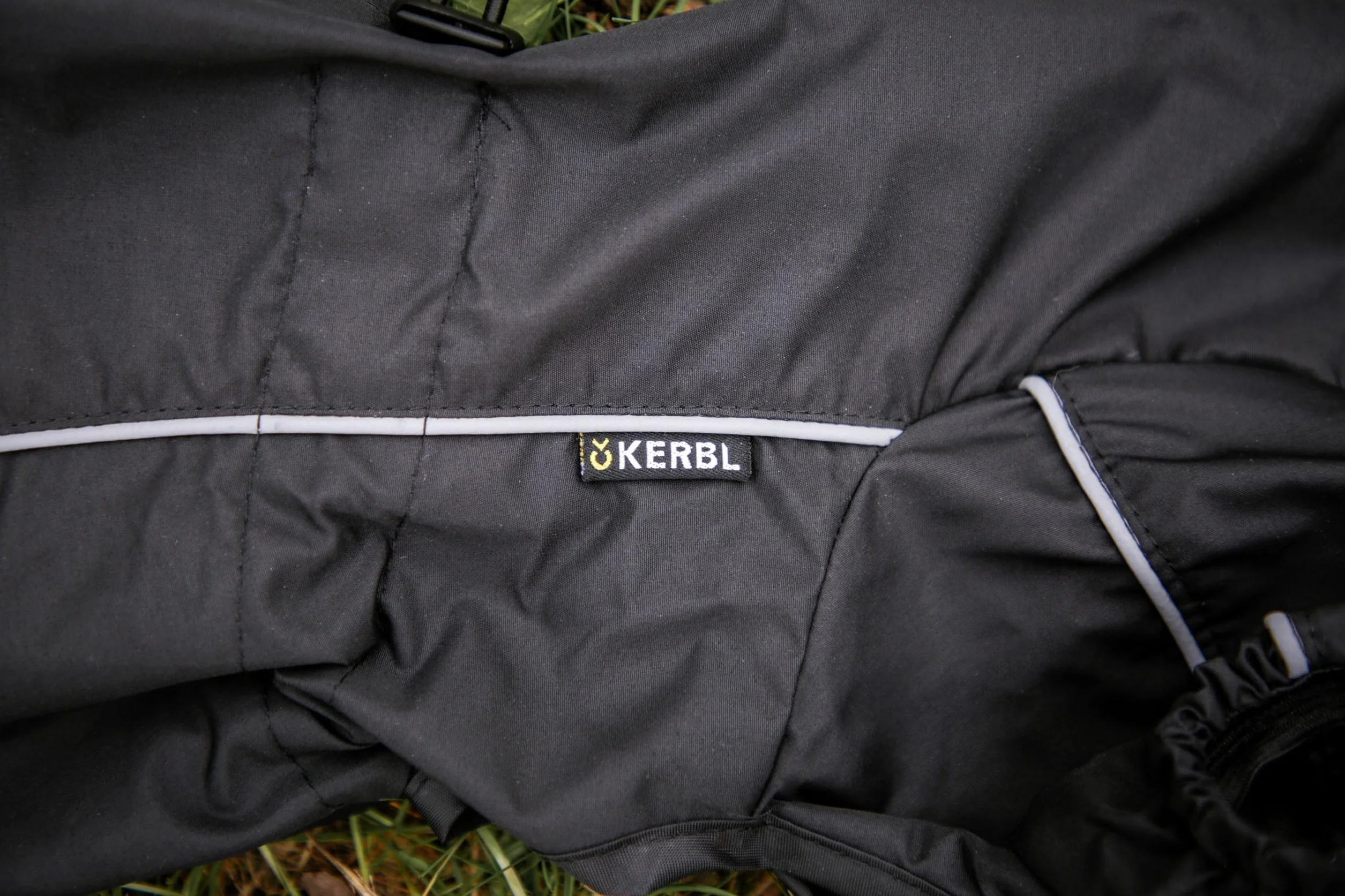 Kerbl Manteau pour Chiens Ciré Manchester Noir S
