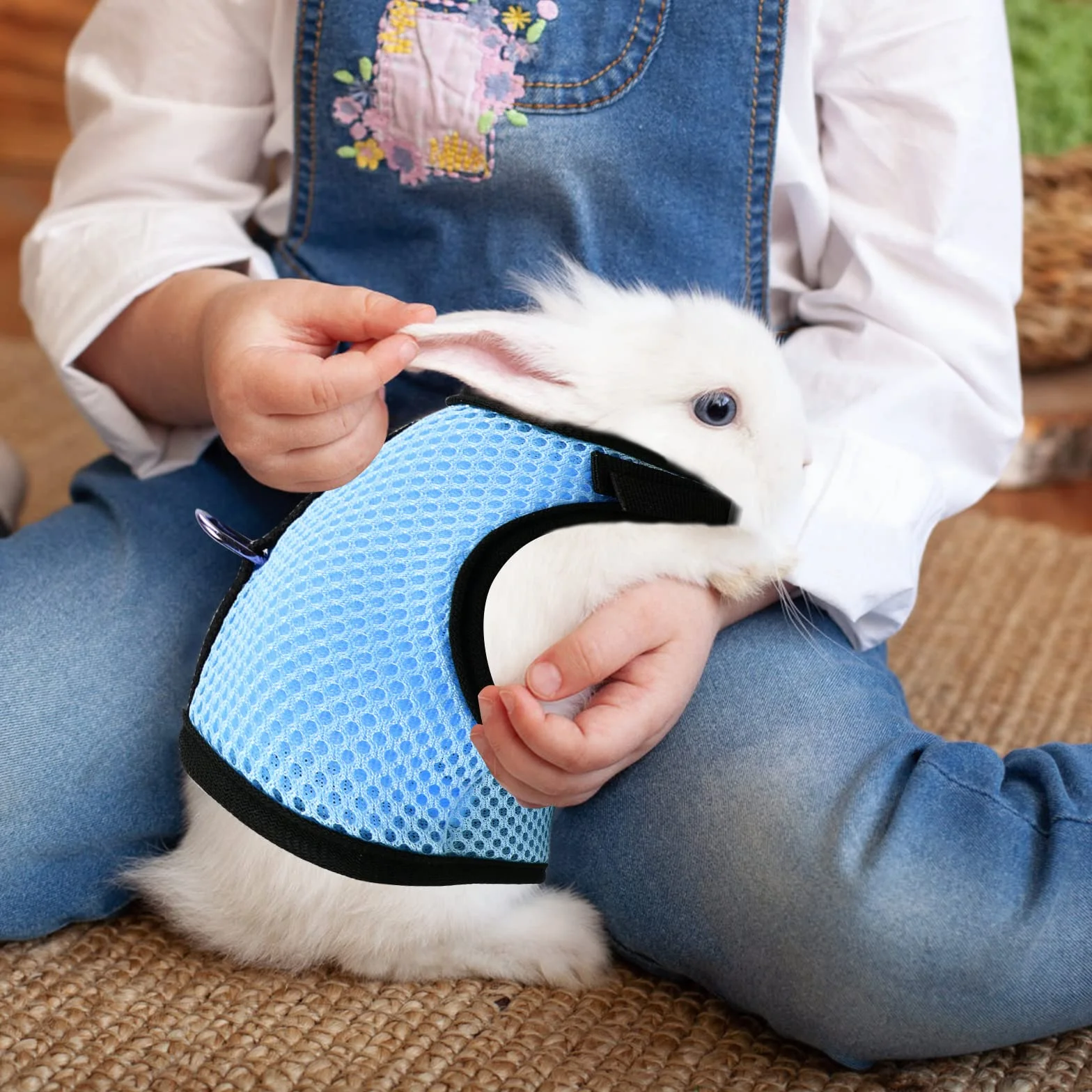 Harnais Lapin Réglable, Laisse Élastique Gilet Souple avec Corde de Traction pour Lapins et Cochons d'Inde (Bleu, S)