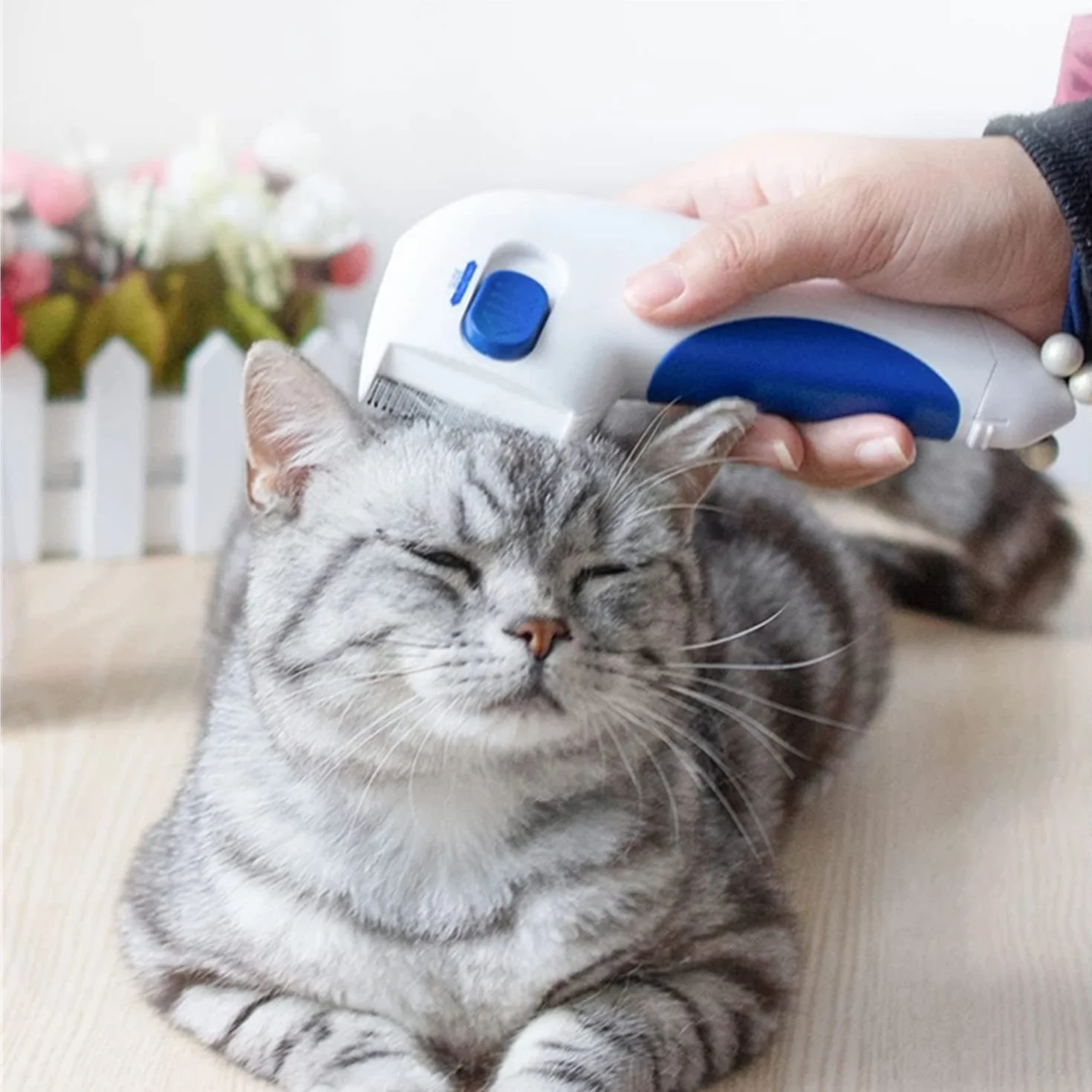 FANDE Peigne à puces électrique pour Chien et Chat - Brosse anti-poux et tiques