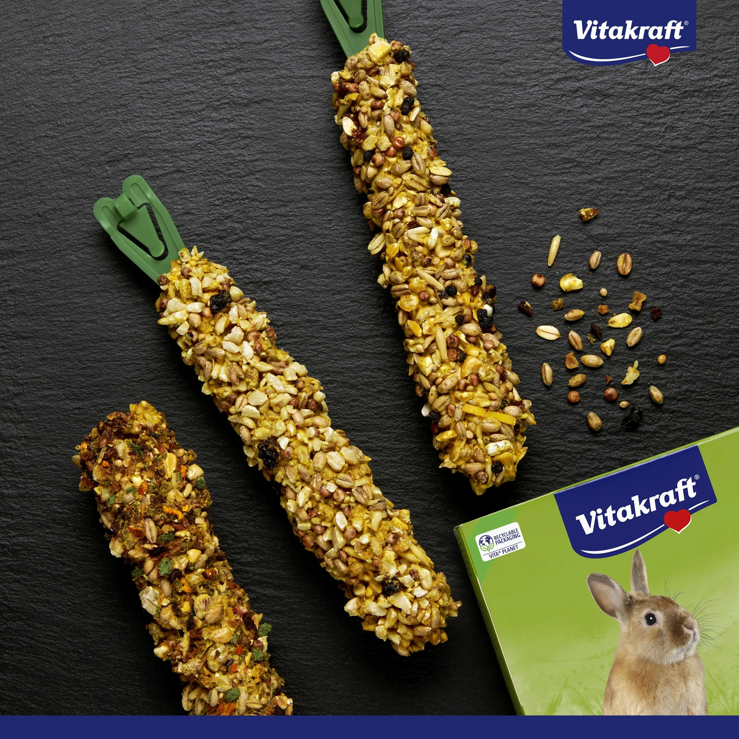 VITAKRAFT- Kräcker Mix, Snack Pour Rongeurs, Pour Lapins Nains, Aux Légumes Et Betterave Rouge, Au Raisin Et Aux Noix, Aux Baies Des Bois Et Sureau, Sans Ajout De Sucre Ni De Céréales (10X168G)