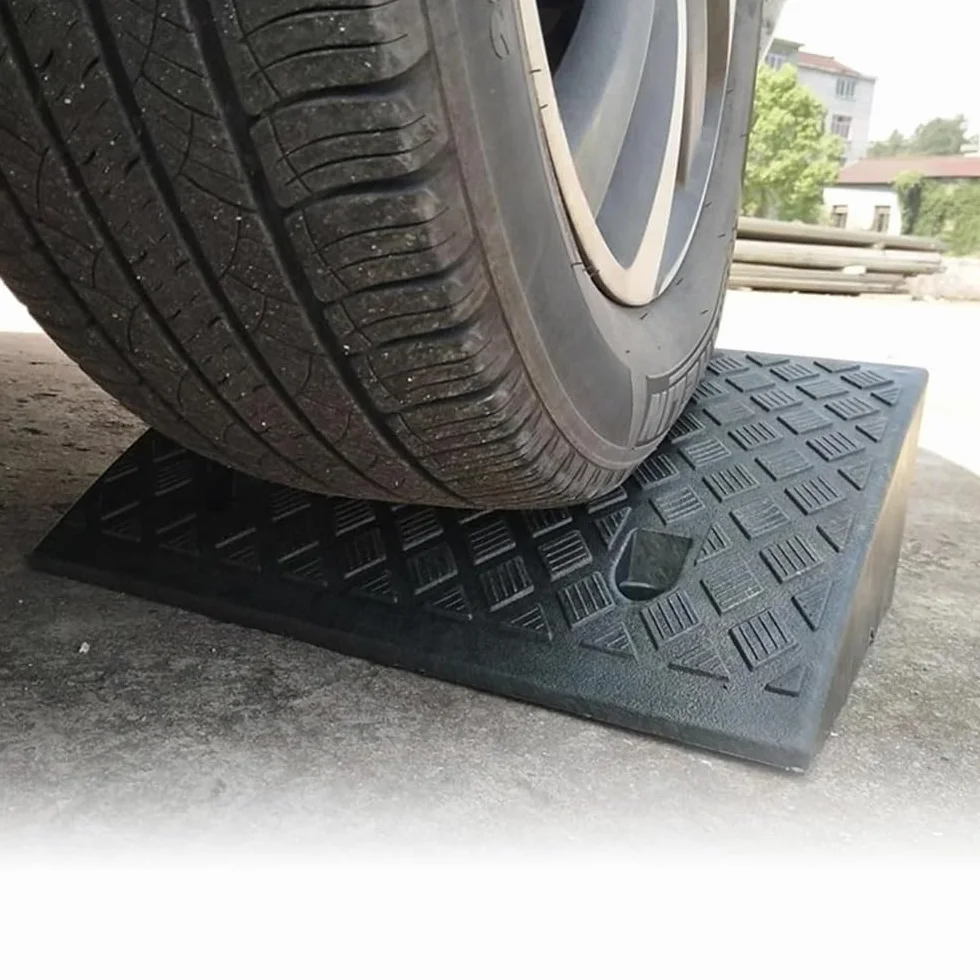 Rampe De Trottoir En Caoutchouc - Pour Marche Hauteur 5-13 Cm, Bordure Pour Trottoirs, Voitures, Camions, Accès, Vélos, Motos, Chiens, Fauteuils Roulants (Noir, 50*27*7cm)
