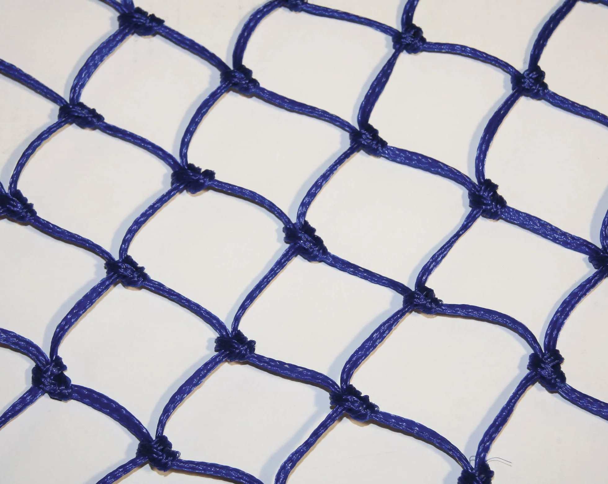 Small-Mesh Hay Net 5x5 cm Black with Rings