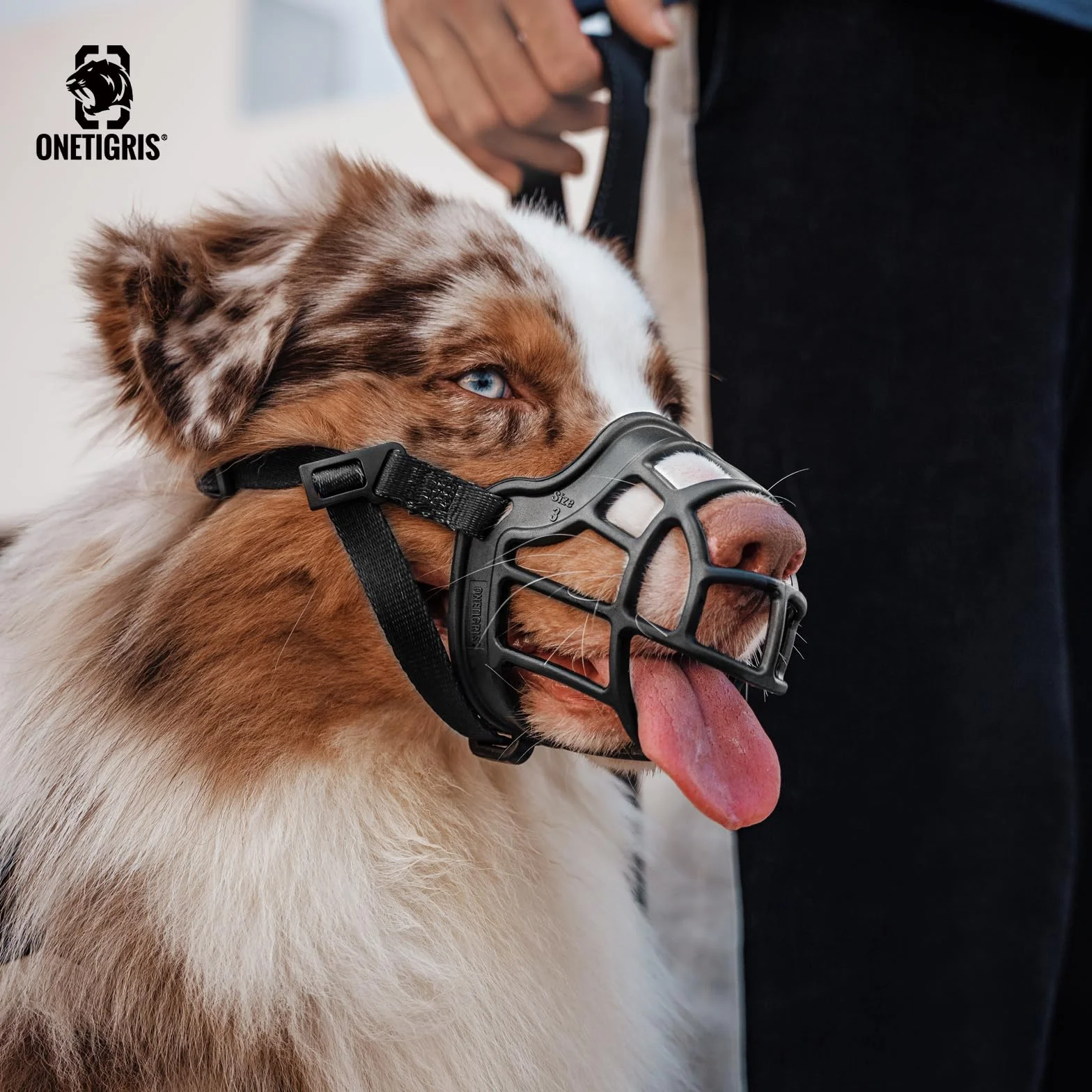 OneTigris Muselière souple pour chiens en caoutchouc résistant avec sangle réglable Convient pour les chiens de moyenne et grande taille Prévention des aboiements et morsures - Taille XL (5)