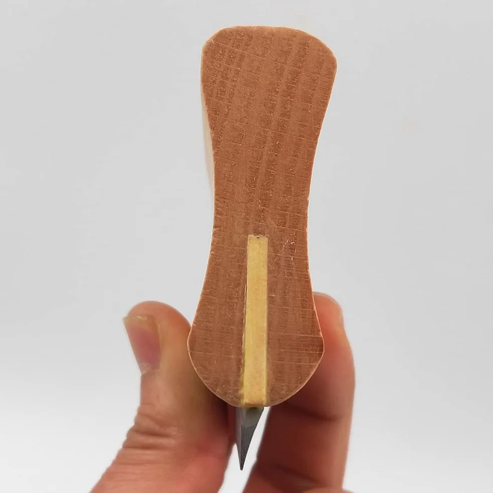 Brosse de nettoyage et de massage pour cheval – Peigne racine, 11 cm, bois