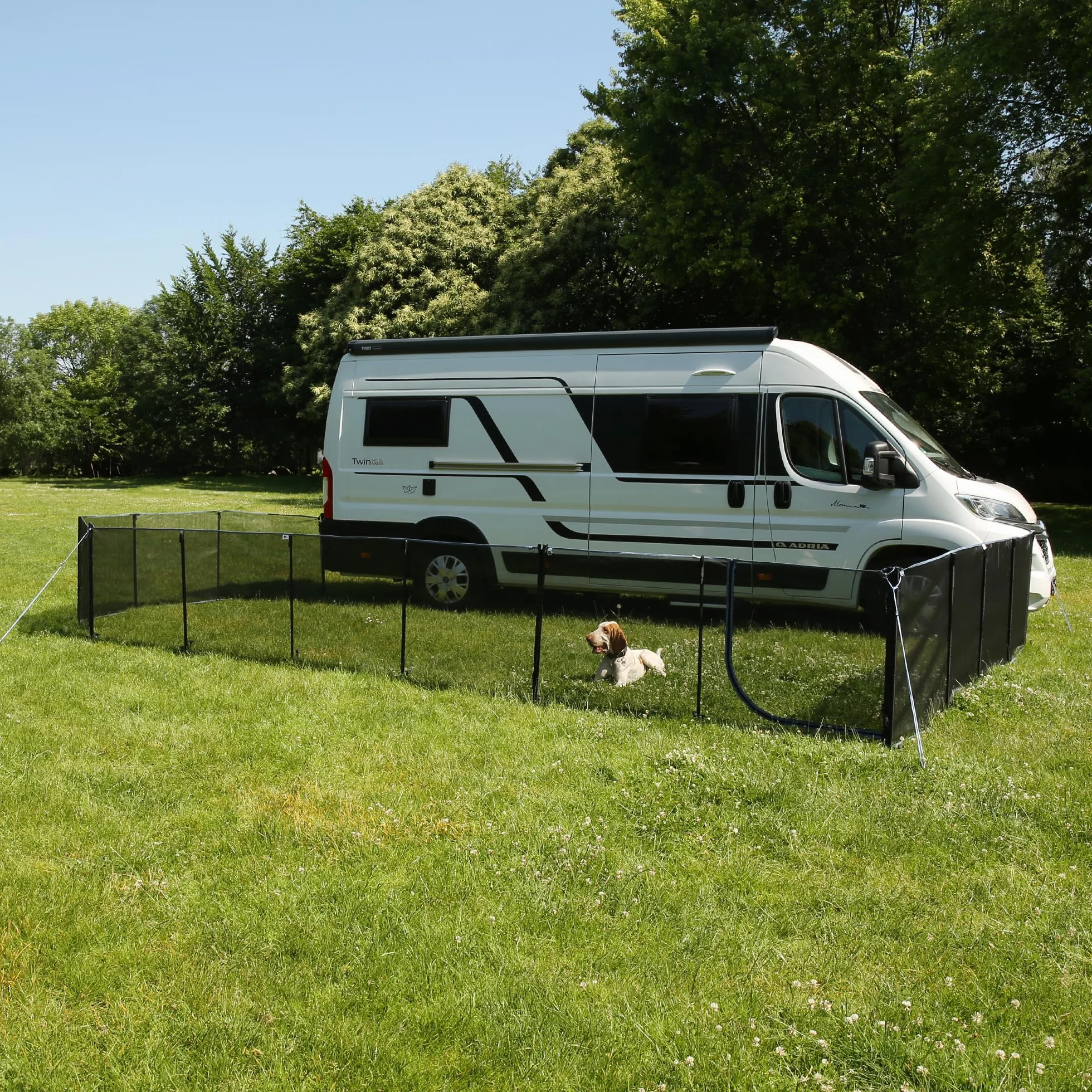 Clôture mobile pour chien 4 m maille textilène 90 cm extensible résistant intempéries kit complet poteaux