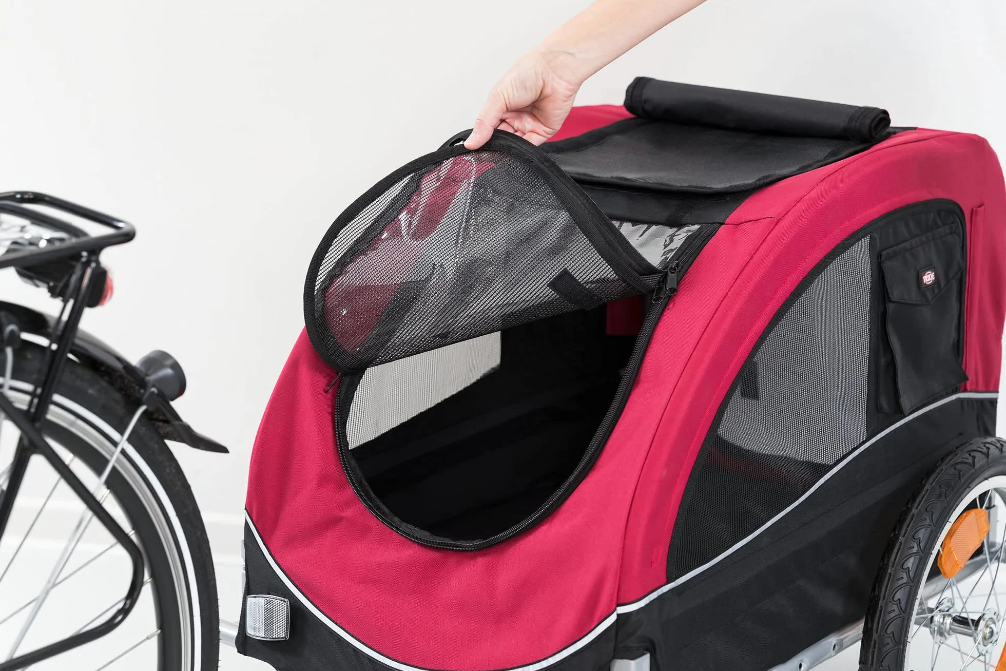 Trixie Remorque de Vélo pour Chien Noir Rouge Taille M 63 x 68 x 75/137 cm