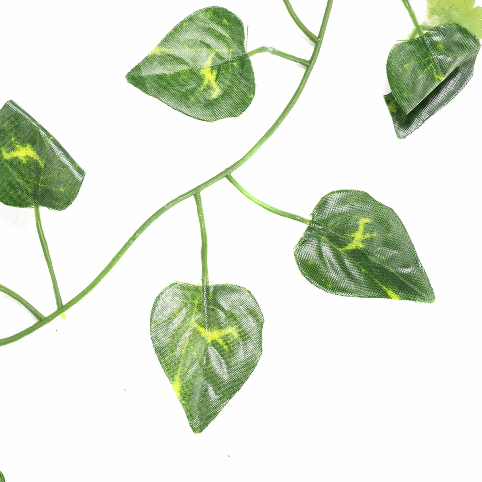 6.89ft Reptiles Artificielle Vigne en Plastique Faux Feuilles Suspendues Vert Simulation Plante Flexible Jungle Vines Grimpeur pour Reptiles Lézard Caméléon Habitat Décor(#1)