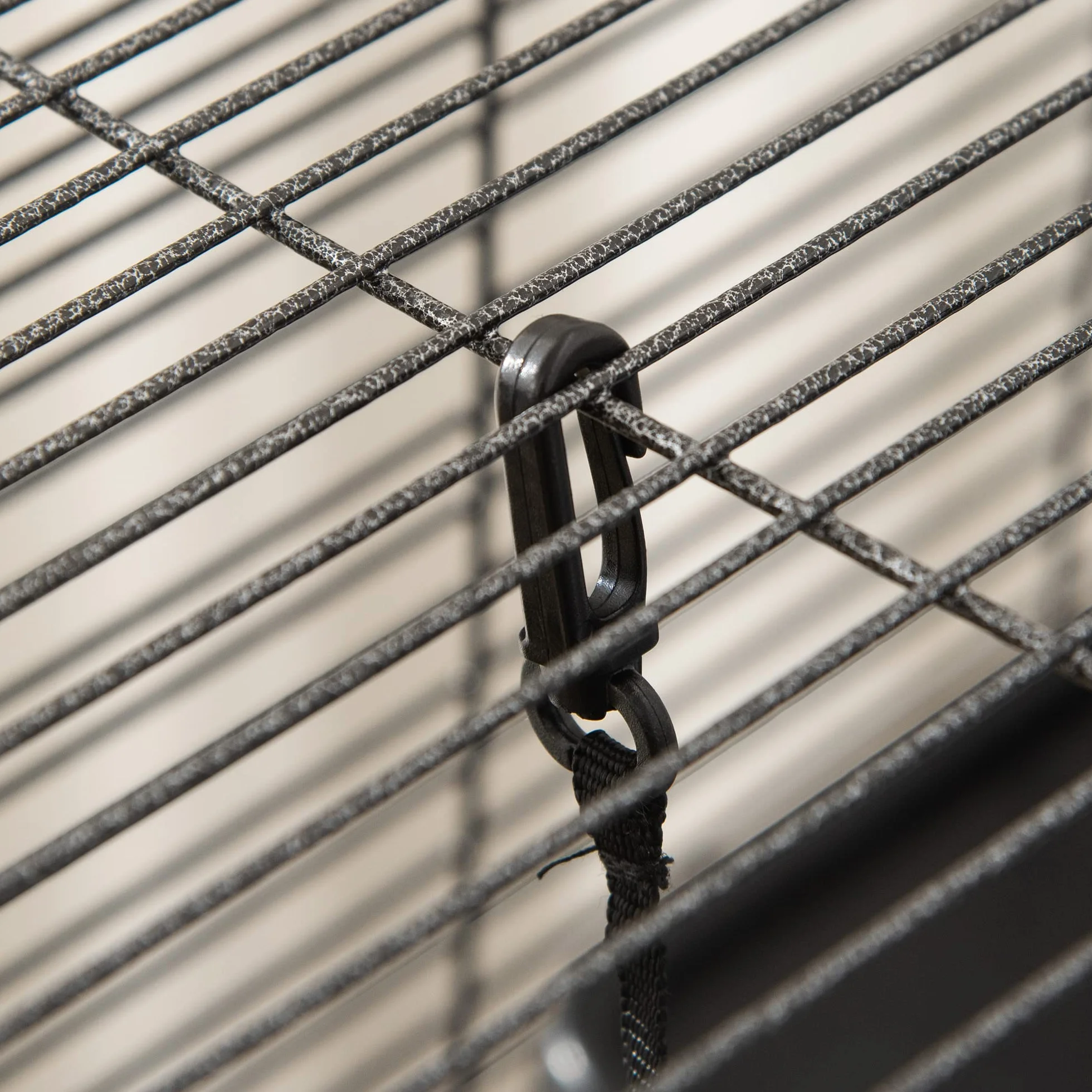 PawHut Cage pour Petits Animaux Portable 4 Niveaux Chinchilla Furet avec Roulettes 52 x 52 x 113,5 cm Gris