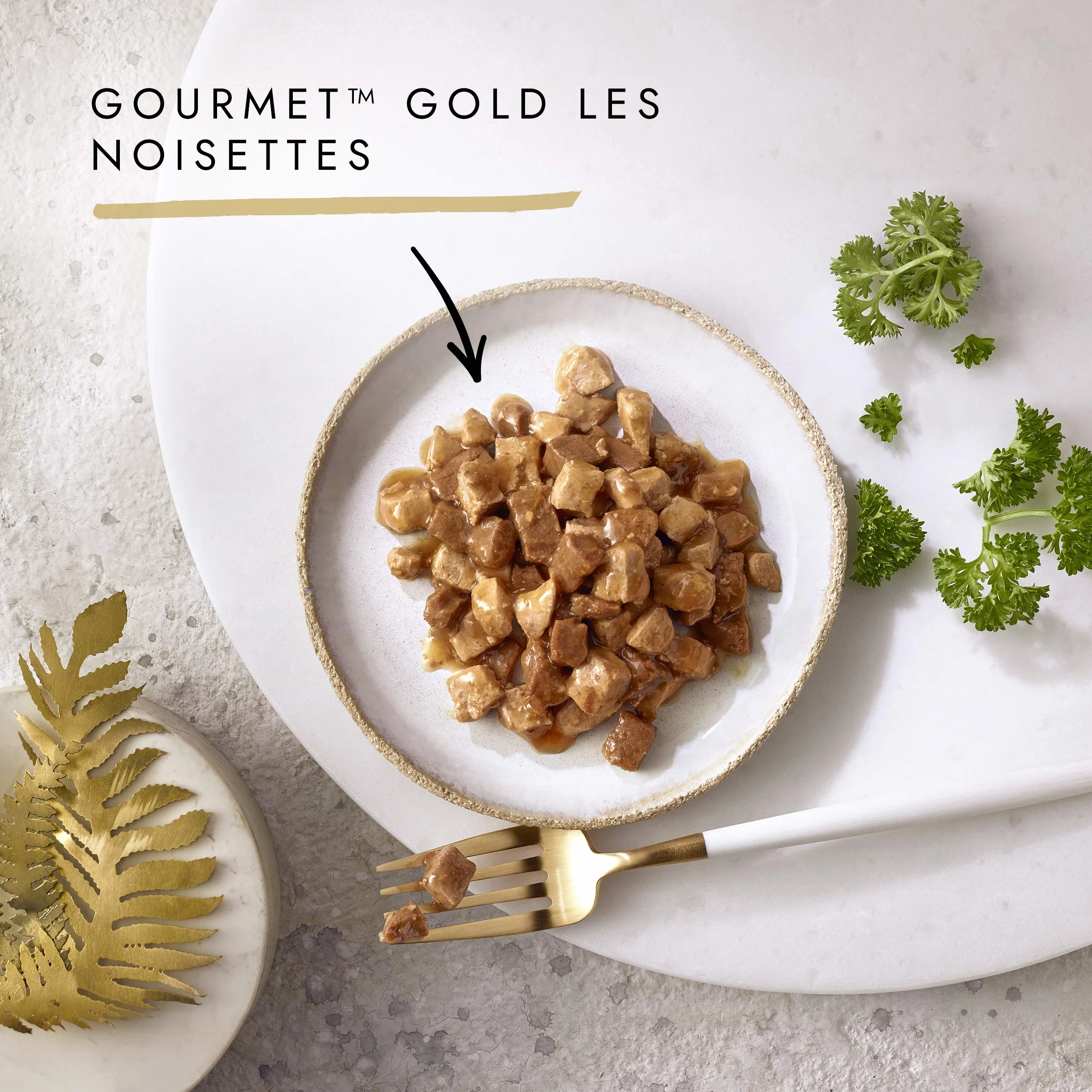 GOURMET | GOLD | Les Noisettes | Chat Adulte | Effilés en sauce | Bœuf, Poulet-Foie, Dinde-Canard, Saumon-Poulet |Portions Repas | Boite | 96 x 85 g