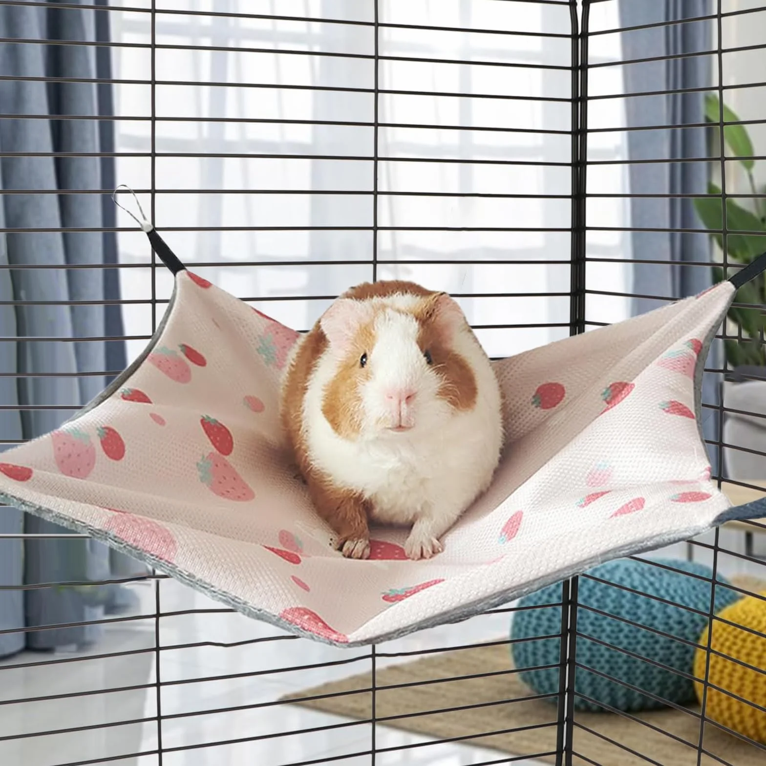 Hamac Cochon d'Inde Avocat Cousu Main 34CM x 34CM Cage Furet Réglable Librement pour Repos Jeu Sieste Cabane Lapin Conception Antidérapante pour Lapin Hamster Cochon d'Inde (Fraise Rose)