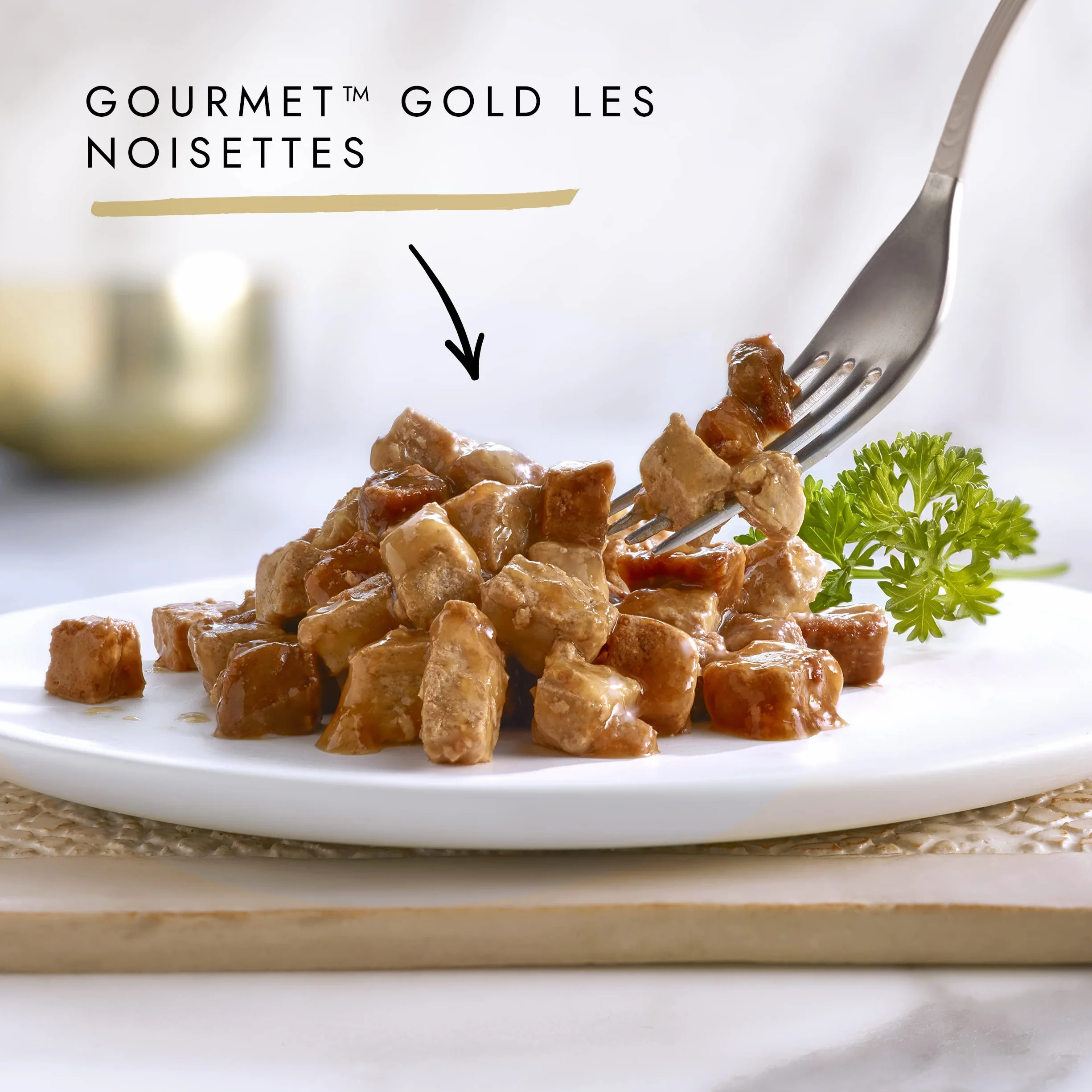 GOURMET | GOLD | Les Noisettes | Chat Adulte | Effilés en sauce | Bœuf, Poulet-Foie, Dinde-Canard, Saumon-Poulet |Portions Repas | Boite | 96 x 85 g