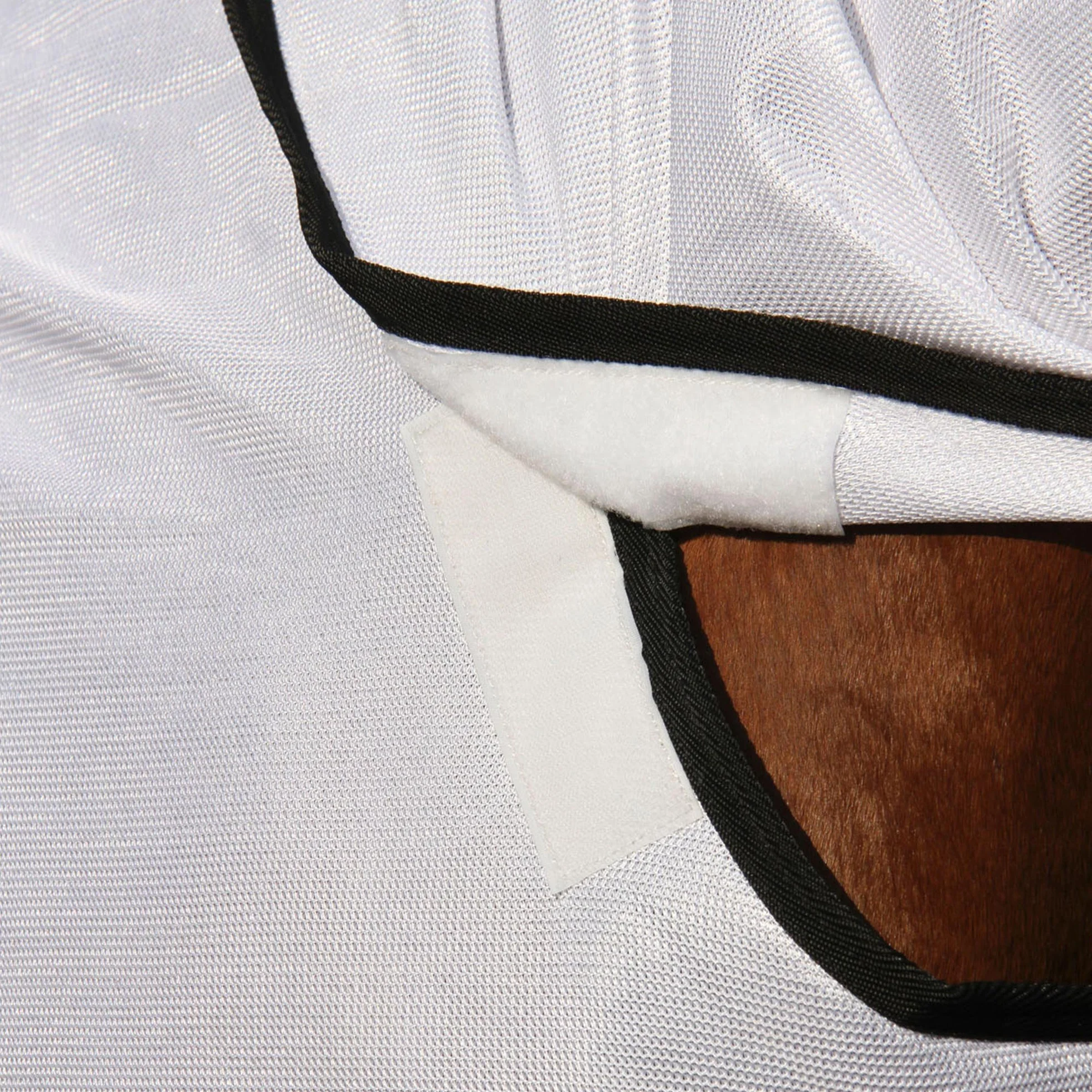 Kerbl Couverture Rugbe Superfly Blanche 145 Cm Cheval Taille M