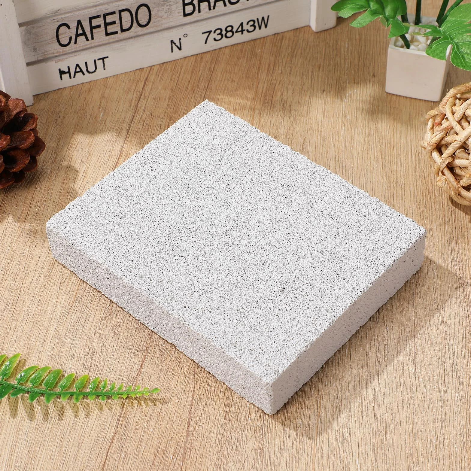 TOYANDONA Griffe de lapin pierre volcanique naturelle pour rongeurs griffoir lapin hamster