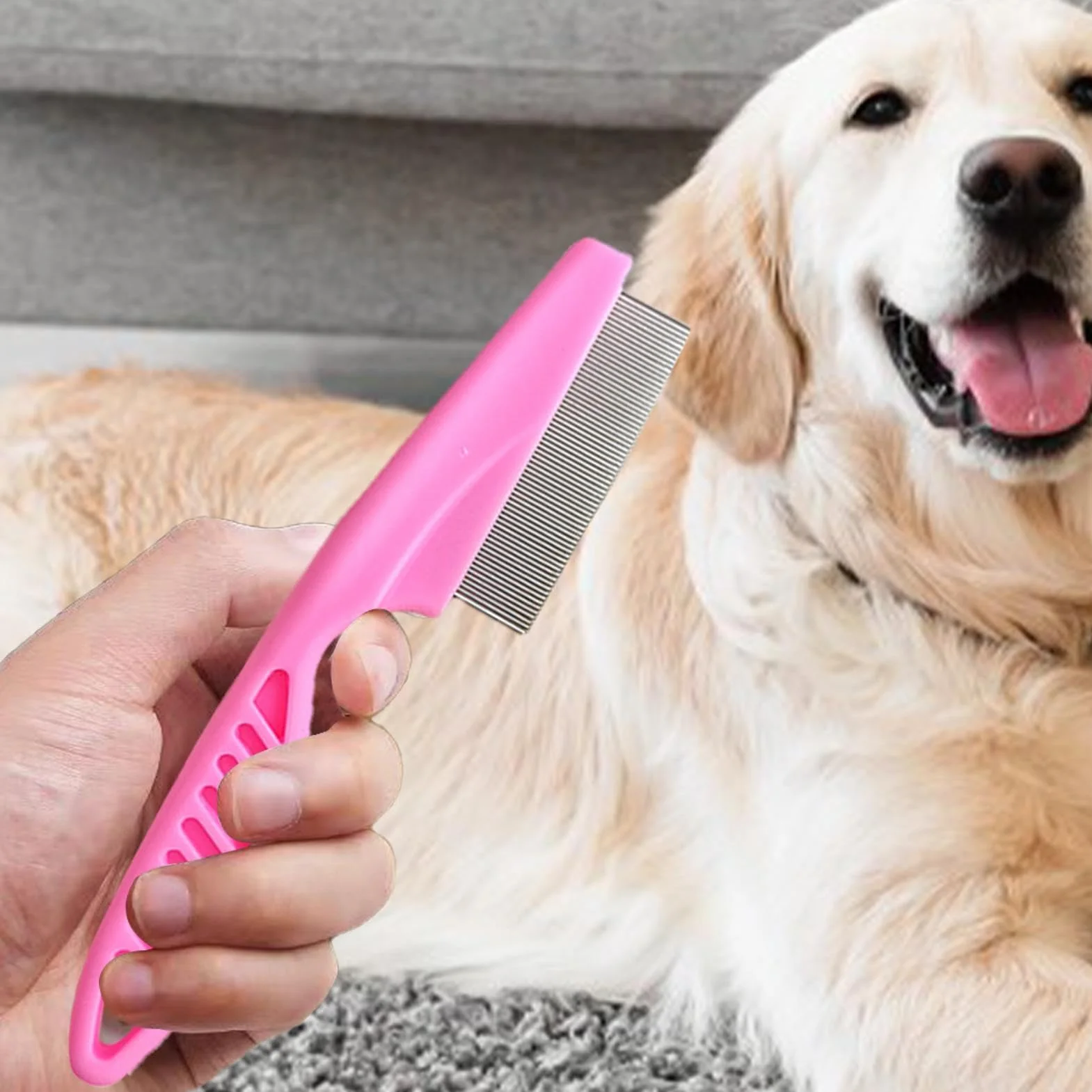 Peigne à Puces et à Tiques pour Chiens Anti-puces avec Poignée Antidérapante Améliorée