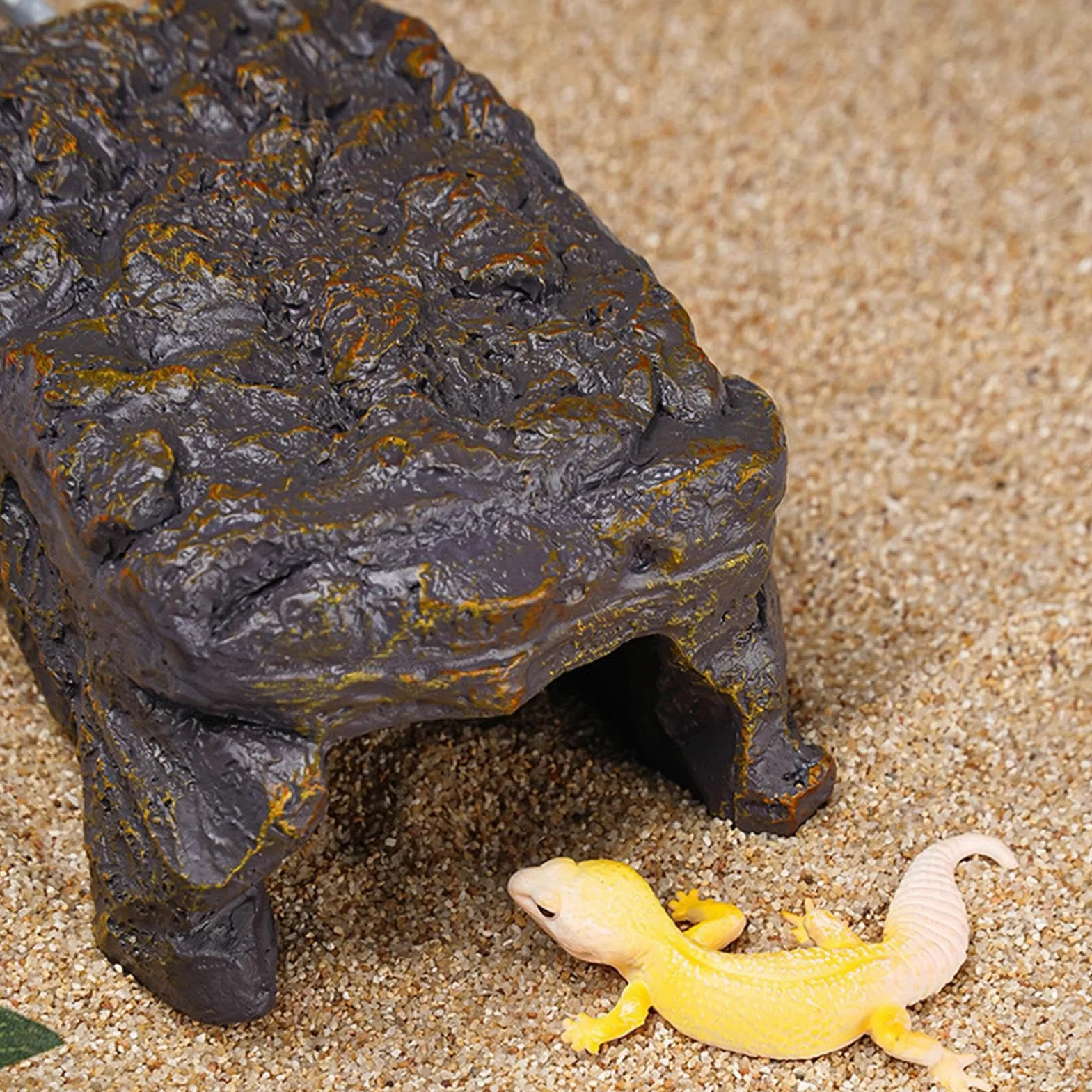Rocher thermique résine pour terrarium, abri chauffé reptiles