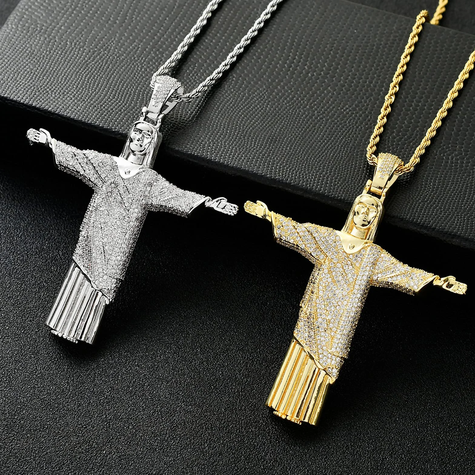 Pendentif Croix Jésus Or Hip-hop