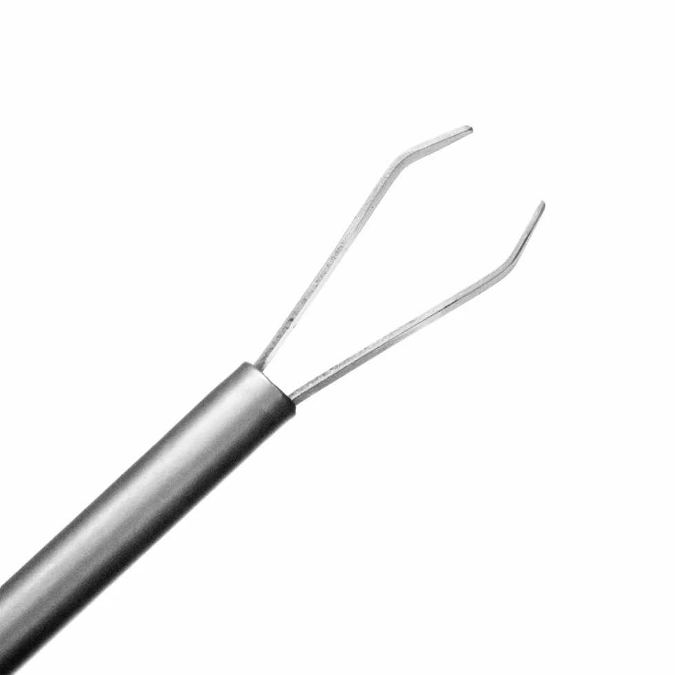 Pince à épiler tique Inox 4 mm 8,5 cm May
