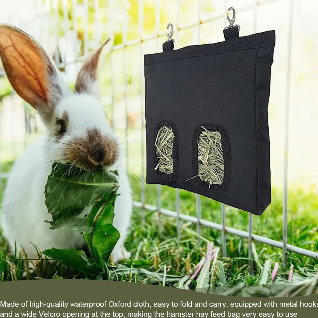 Sac à Foin pour Lapin, Distributeur de Foin Automatique Suspendu avec 4 Fenêtres, Noir