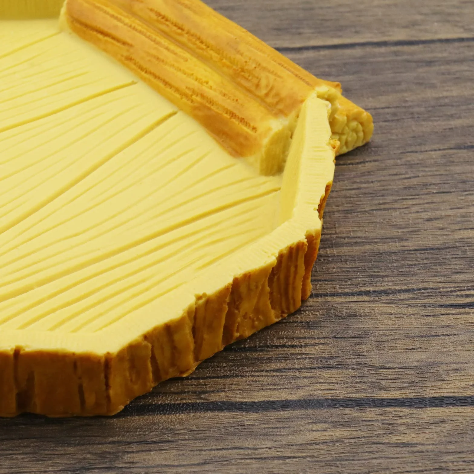 Bol à Eau Plat pour Reptiles 14.7x14x2cm Résine Jaune