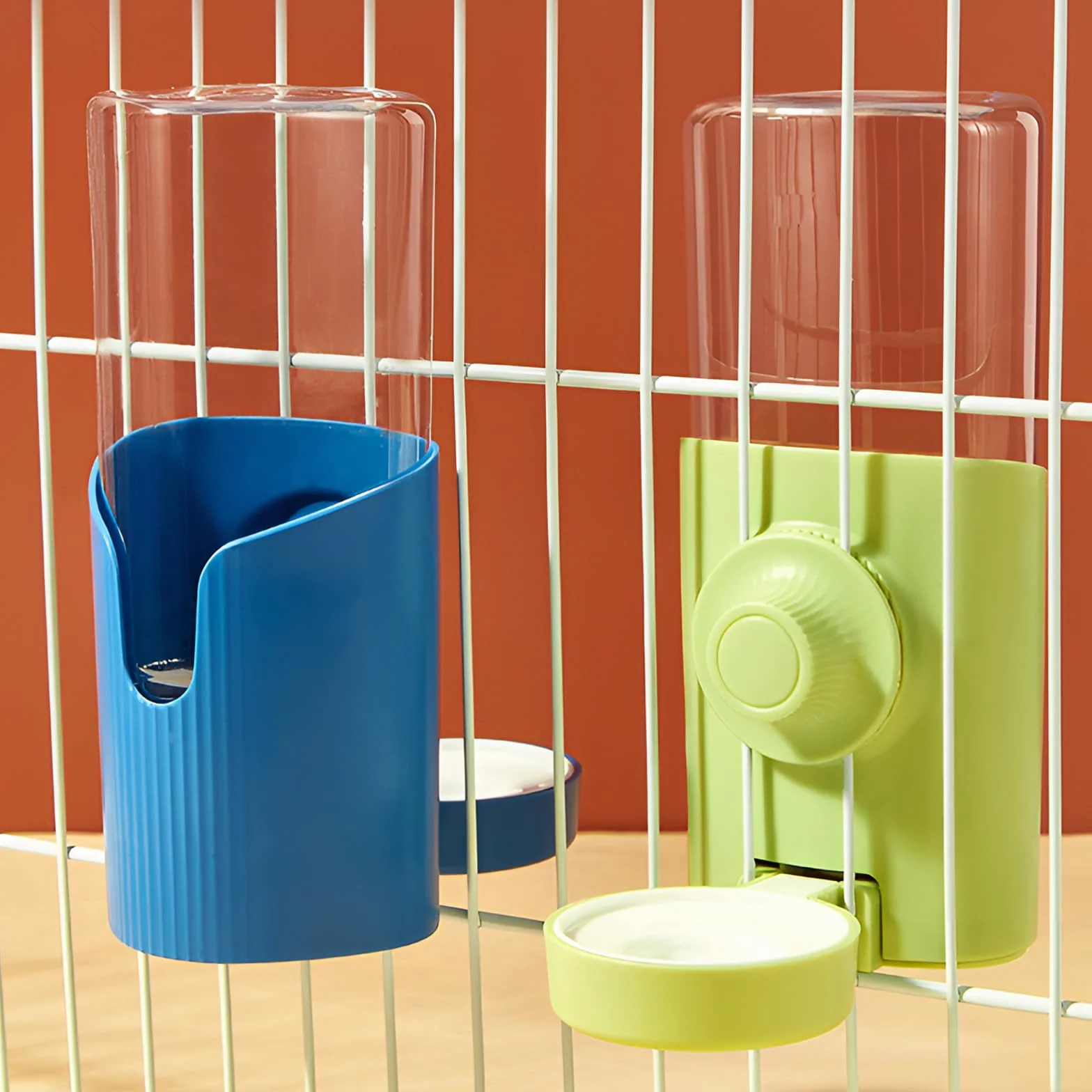 Vaskula 2 Pièces Distributeur Eau Lapin 600ml Biberon Suspendue Remplissage Automatique