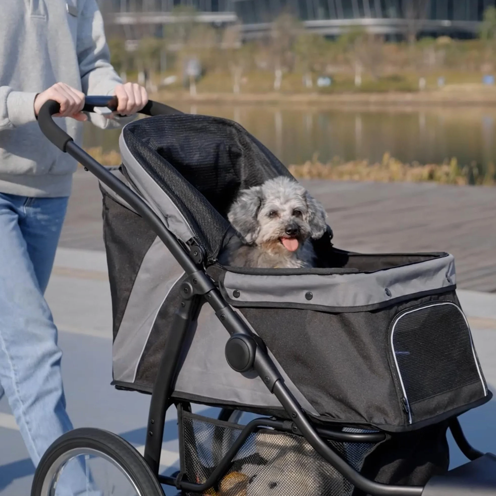 PawHut poussette pliante pour chien et chat avec réflecteurs, protection solaire, fenêtre en filet, panier de rangement