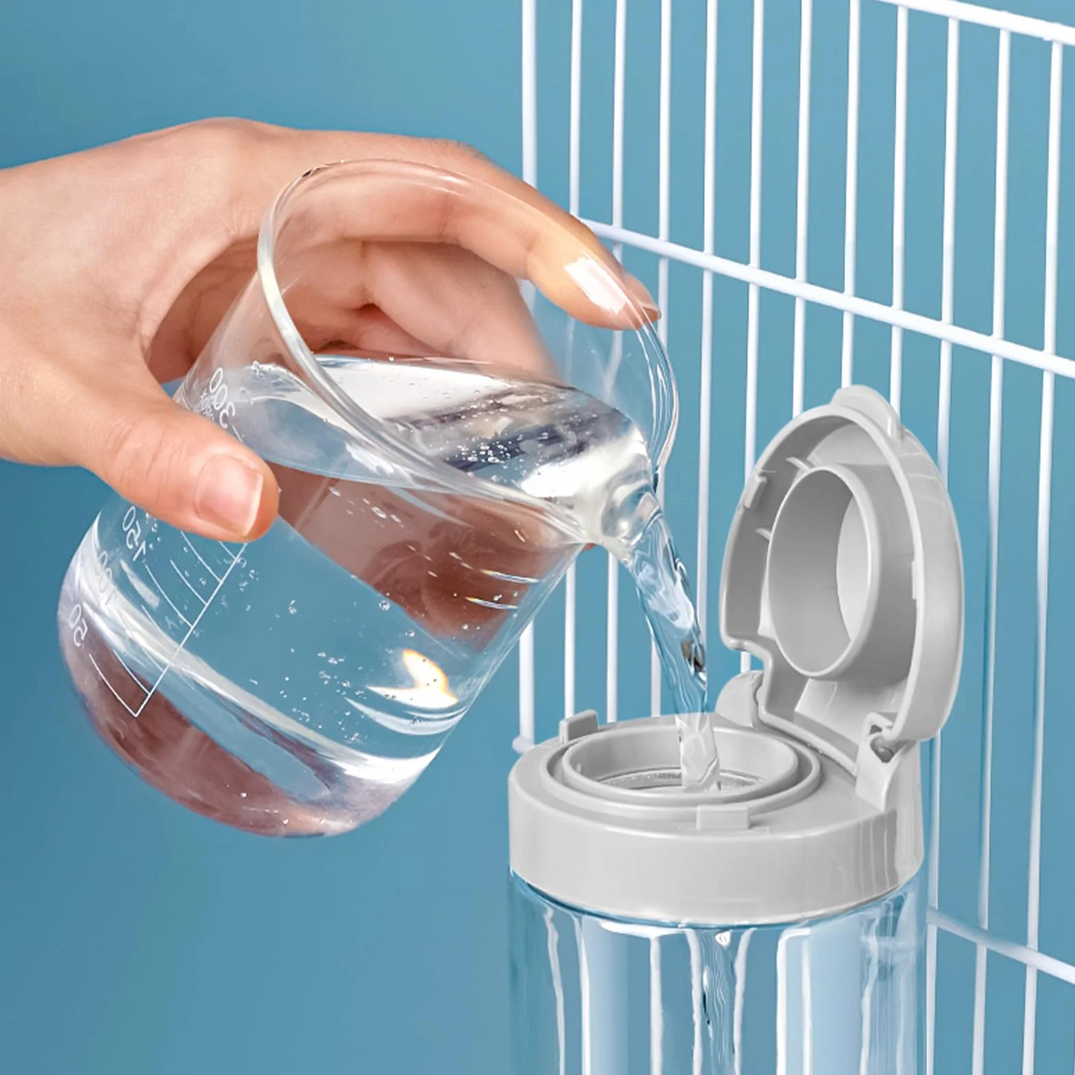 Abreuvoir Automatique pour Lapin Distributeur Eau 680ml Anti-Goutte Suspendue