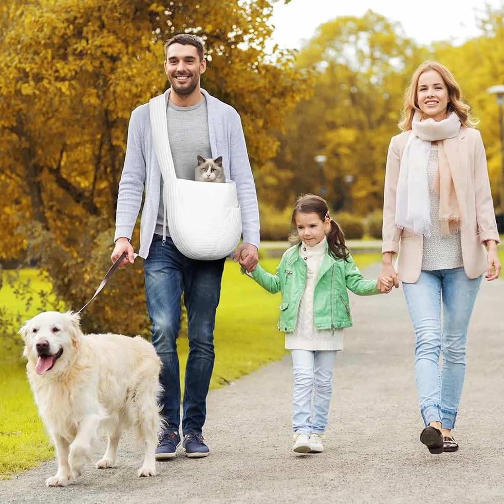 Sac de Transport pour Chien Chat Jusqu'à 9 kg avec Grandes Poches Extérieur Voyages Métro Blanc